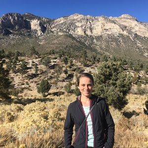 Meet your Posher, Alli